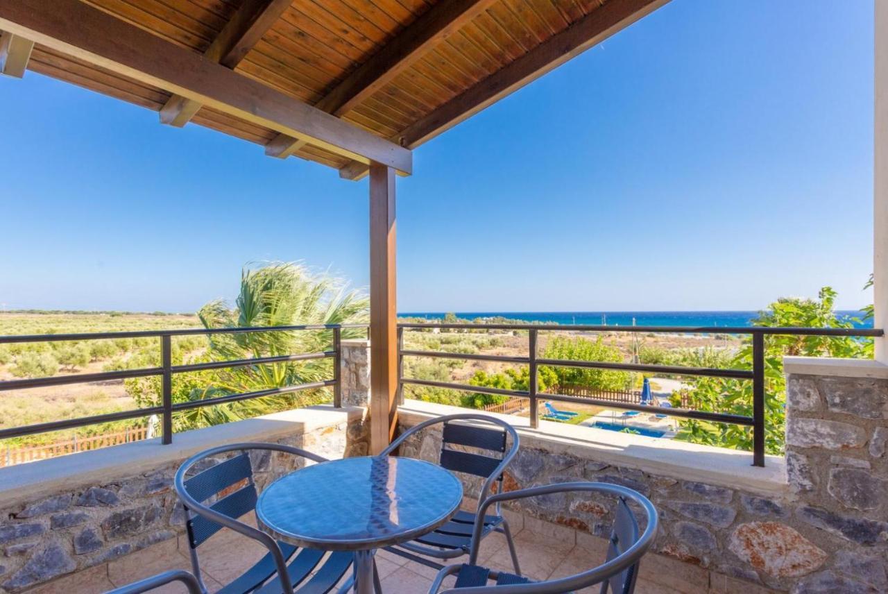 פראנגוקאסטלון Spiros Beach Villa מראה חיצוני תמונה